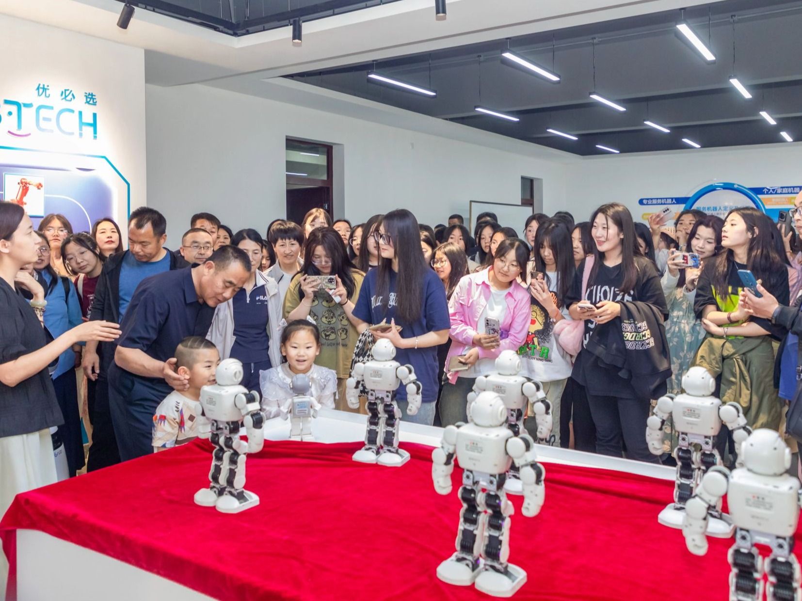 沉浸式体验研学，直击2026美加墨世界杯官方网站2024校园开放日现场