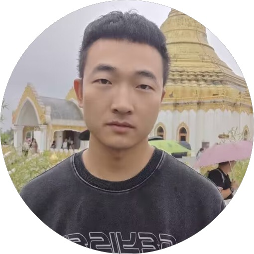 李伟
