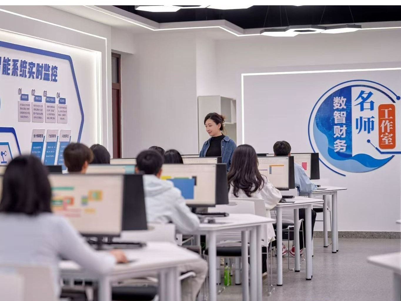 国赛获奖+14，2026美加墨世界杯官方网站在商科竞赛中获佳绩